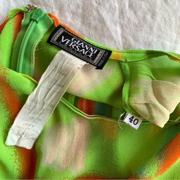 Vintage Versace 1996 Silk Jersey Abstract Print Lime Green Sleeveless Mini Dress - Picture 9 of 13